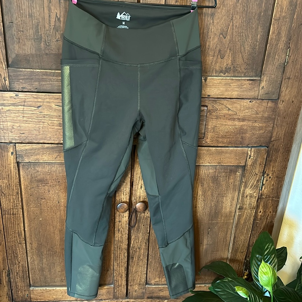 Womens REI co op leggings